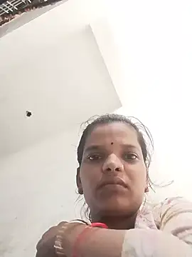 Snapshot of Student_garl_1 chatting on July 10, 1:54 am Student garl 1 online show from July 10, 1:54 am