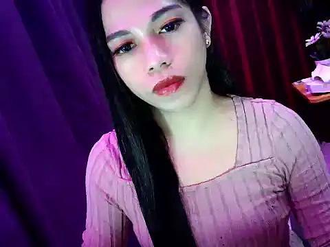 Snapshot of sexyfucksophia chatting on June 4, 9:04 am sexyfucksophia online show from June 4, 9:04 am