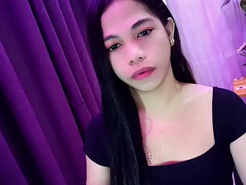 Snapshot of sexyfucksophia chatting on July 1, 7:46 pm sexyfucksophia online show from July 1, 7:46 pm