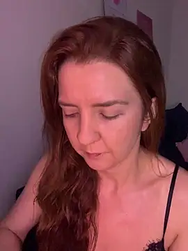 Snapshot of therealgingerr chatting on May 11, 10:07 pm therealgingerr online show from May 11, 10:07 pm