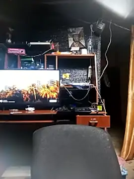 Snapshot of demoni0802 chatting on May 13, 5:38 am demoni0802 online show from May 13, 5:38 am