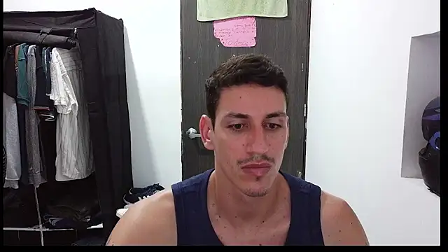 Snapshot of RaulRico chatting on June 1, 1:07 am RaulRico online show from June 1, 1:07 am