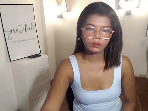 Snapshot of charlene_pretty chatting on June 10, 3:50 am charlene pretty online show from June 10, 3:50 am