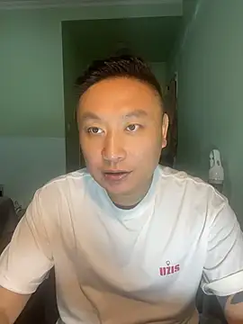 Snapshot of mrcake666 chatting on August 5, 12:41 pm mrcake666 online show from August 5, 12:41 pm