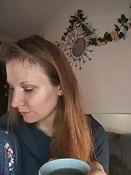 Snapshot of Candy_Cougar chatting on June 16, 6:49 am Candy Cougar online show from June 16, 6:49 am