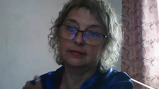 Snapshot of ElizabethGorden chatting on June 27, 6:18 am ElizabethGorden online show from June 27, 6:18 am