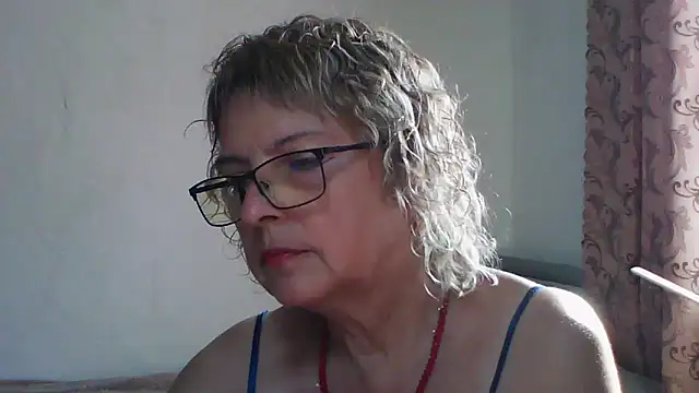 Snapshot of ElizabethGorden chatting on June 30, 5:41 am ElizabethGorden online show from June 30, 5:41 am