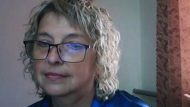 Snapshot of ElizabethGorden chatting on July 12, 6:15 am ElizabethGorden online show from July 12, 6:15 am