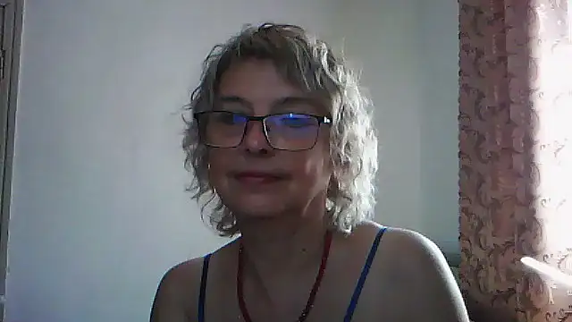 Snapshot of ElizabethGorden chatting on July 13, 6:38 am ElizabethGorden online show from July 13, 6:38 am