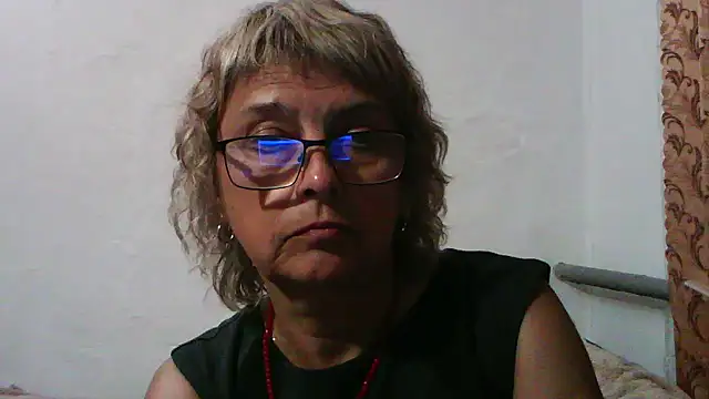 Snapshot of ElizabethGorden chatting on July 21, 5:59 pm ElizabethGorden online show from July 21, 5:59 pm