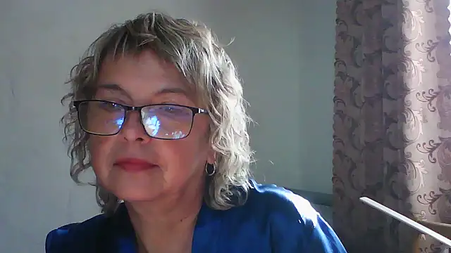 Snapshot of ElizabethGorden chatting on July 25, 5:16 am ElizabethGorden online show from July 25, 5:16 am