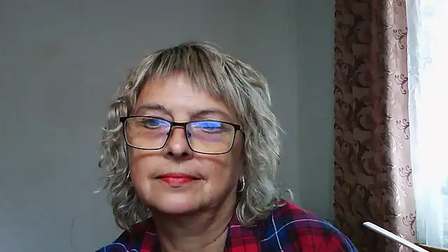 Snapshot of ElizabethGorden chatting on July 28, 11:17 am ElizabethGorden online show from July 28, 11:17 am