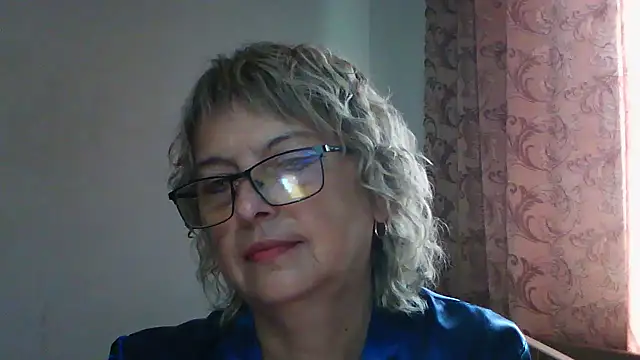 Snapshot of ElizabethGorden chatting on July 31, 5:29 am ElizabethGorden online show from July 31, 5:29 am