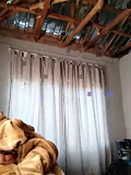 Snapshot of maskalo12 chatting on July 2, 7:14 am maskalo12 online show from July 2, 7:14 am