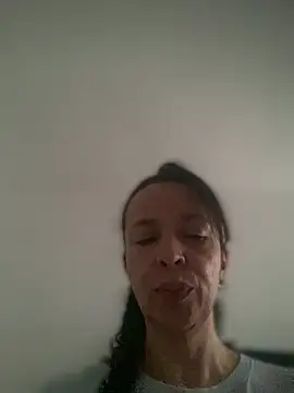Soy Camila8 online show from May 25, 11:49 am