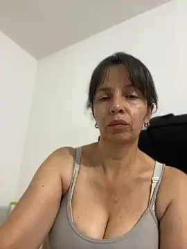 Soy Camila8 online show from June 25, 3:28 am