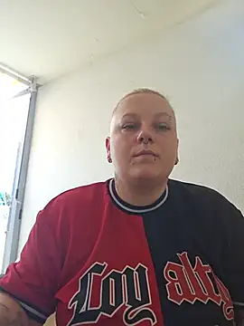 Snapshot of Lady_Peggi chatting on June 13, 11:08 am Lady Peggi online show from June 13, 11:08 am