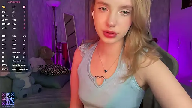 Eve Dark Side online show from June 19, 5:56 am