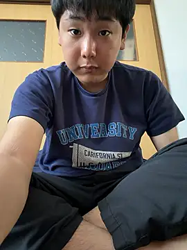 YuuYuu 010 online show from May 6, 2:40 am