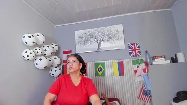 Snapshot of rosse_m1 chatting on July 22, 11:35 am rosse m1 online show from July 22, 11:35 am
