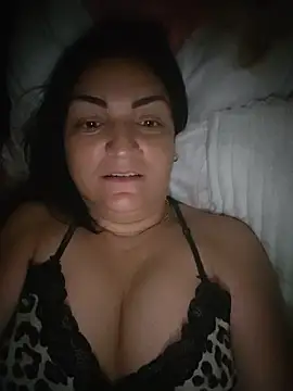 Snapshot of LunaMoonlira chatting on May 19, 9:54 pm LunaMoonlira online show from May 19, 9:54 pm