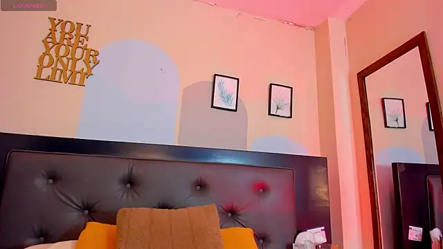 Snapshot of Boy_Mathew chatting on June 15, 12:07 pm Boy Mathew online show from June 15, 12:07 pm