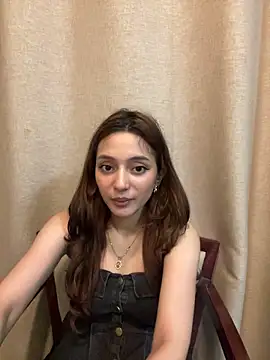 Snapshot of Lilywant chatting on June 4, 12:33 pm Lilywant online show from June 4, 12:33 pm