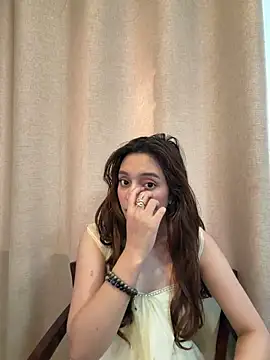 Snapshot of Lilywant chatting on June 21, 11:24 am Lilywant online show from June 21, 11:24 am