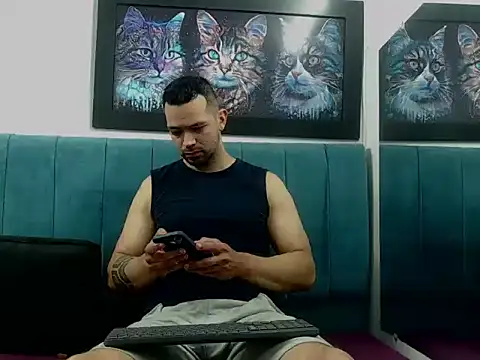 javi cock20 online show from May 5, 11:40 am