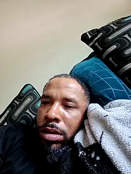 yoursexydaddy8181 online show from June 26, 6:34 pm