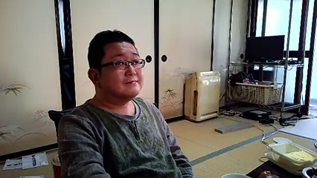 Snapshot of Tkousuke chatting on May 9, 11:32 pm Tkousuke online show from May 9, 11:32 pm