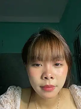 Snapshot of Cry_sexy chatting on May 13, 2:58 pm Cry sexy online show from May 13, 2:58 pm