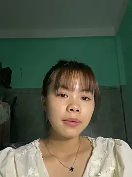 Snapshot of Cry_sexy chatting on May 16, 7:56 pm Cry sexy online show from May 16, 7:56 pm
