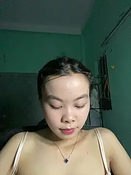 Snapshot of Cry_sexy chatting on June 3, 9:34 am Cry sexy online show from June 3, 9:34 am