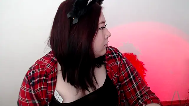 KarolinasHot online show from May 5, 10:12 am