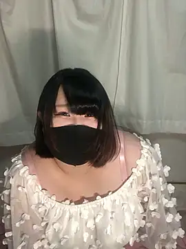 Snapshot of shino_n642 chatting on May 19, 3:07 pm shino n642 online show from May 19, 3:07 pm