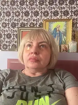 AnastasiaGrey777 online show from May 7, 9:14 am