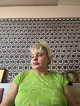 Snapshot of AnastasiaGrey777 chatting on June 15, 5:20 am AnastasiaGrey777 online show from June 15, 5:20 am