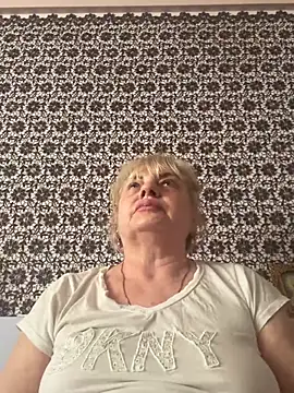 Snapshot of AnastasiaGrey777 chatting on July 2, 3:29 pm AnastasiaGrey777 online show from July 2, 3:29 pm