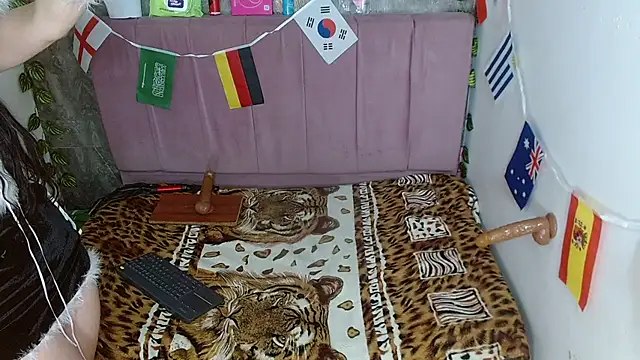 Snapshot of Alysrous_Mar chatting on June 13, 10:46 am Alysrous Mar online show from June 13, 10:46 am