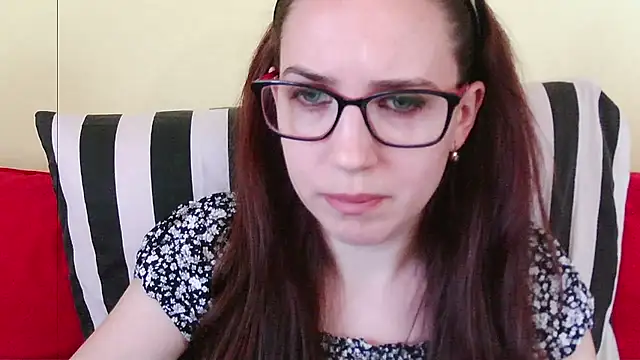 Snapshot of EmilyHotAngel chatting on June 24, 2:27 pm EmilyHotAngel online show from June 24, 2:27 pm