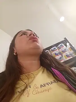 Snapshot of VANESSA__28 chatting on May 11, 7:33 pm VANESSA 28 online show from May 11, 7:33 pm