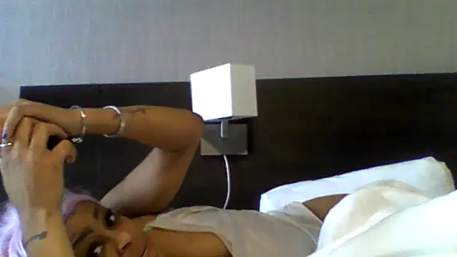 Snapshot of MissVegas chatting on May 18, 6:41 am MissVegas online show from May 18, 6:41 am
