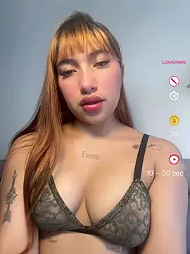 Camila Diaz  online show from May 6, 3:39 pm