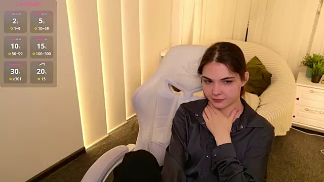 Snapshot of Sindell_cryell chatting on June 1, 9:16 pm Sindell cryell online show from June 1, 9:16 pm