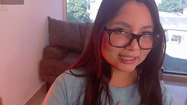 Eva-Apple online show from June 19, 8:56 pm