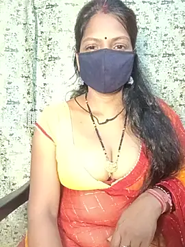 Snapshot of Juli_80 chatting on June 19, 3:05 pm Juli 80 online show from June 19, 3:05 pm
