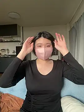 inaho chan online show from May 9, 9:14 am