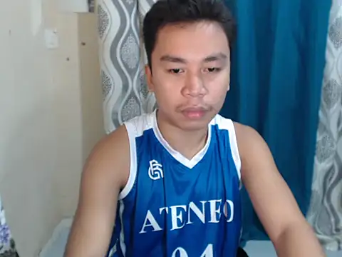 Snapshot of urasiankevin chatting on June 28, 4:35 pm urasiankevin online show from June 28, 4:35 pm