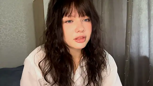 Snapshot of EmilyMercurial chatting on May 29, 8:01 am EmilyMercurial online show from May 29, 8:01 am